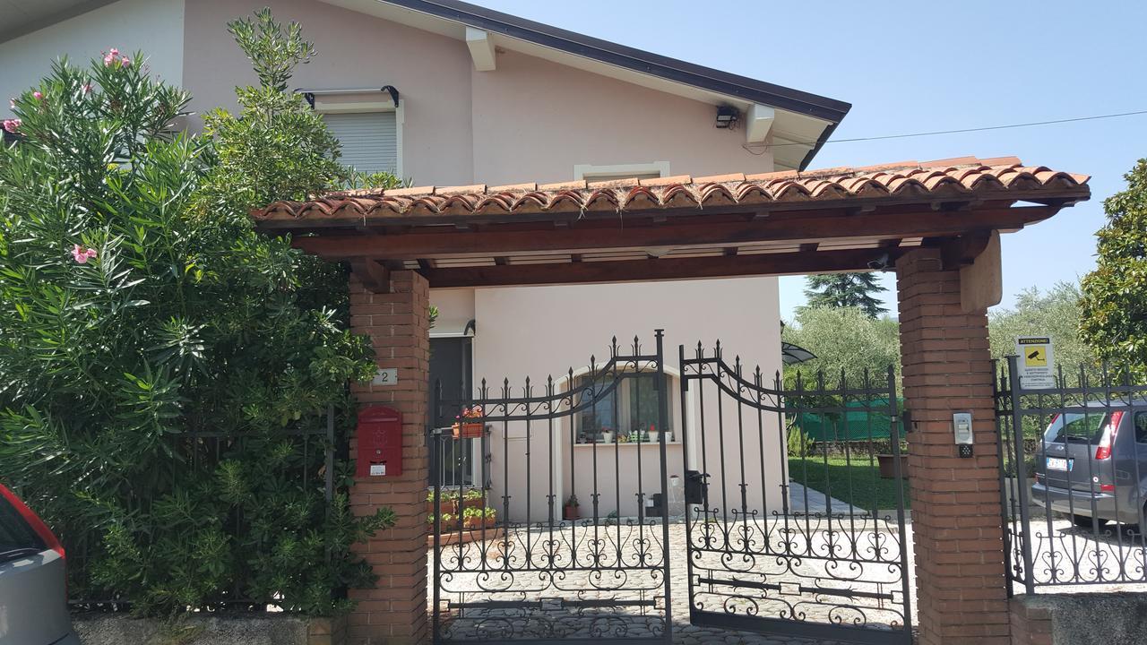 Villa Indipendente A Pochi Passi Dal Lago San Felice del Benaco Exterior foto